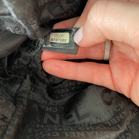 Chanel black leather bag - Picture 9 of 9